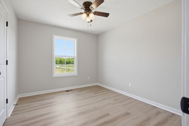 2171 Claude Fox Rd, Cornersville, TN 37047