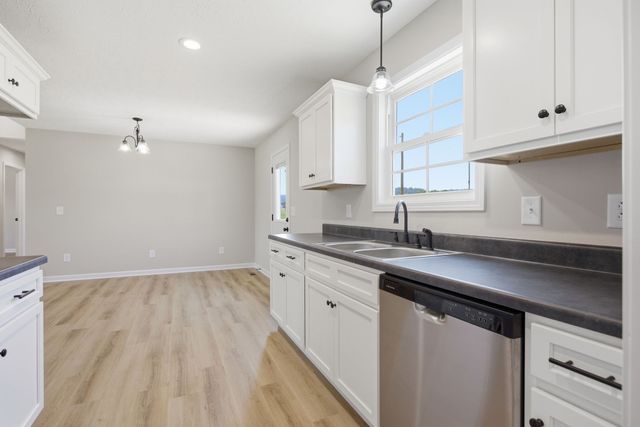 2171 Claude Fox Rd, Cornersville, TN 37047