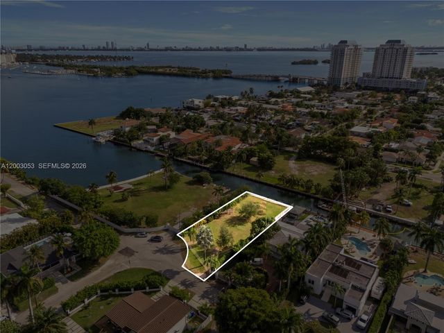 1110 NE 84th St, Miami, FL 33138
