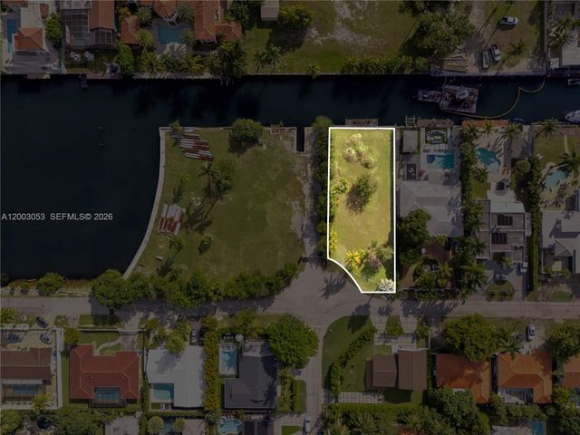 1110 NE 84th St, Miami, FL 33138