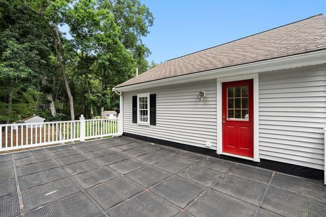 799 Hanover St, Hanover, MA 02339