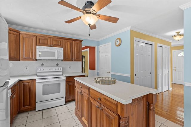 799 Hanover St, Hanover, MA 02339
