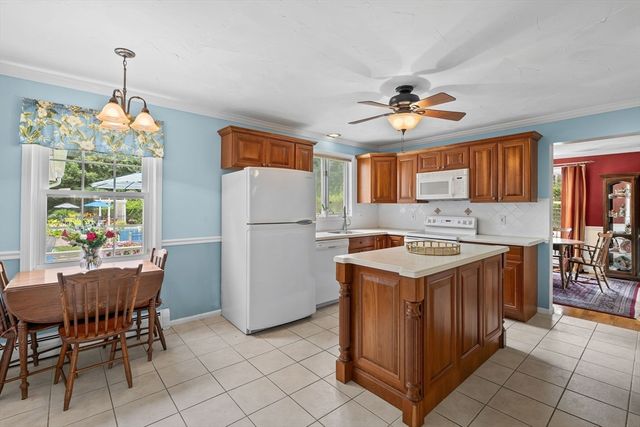 799 Hanover St, Hanover, MA 02339