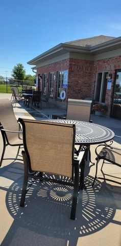 1922 Dunraven Road, Bloomington, IL 61704