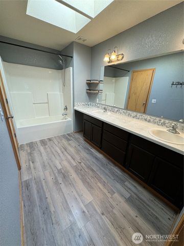 4127 Galena Street SE, Lacey, WA 98503