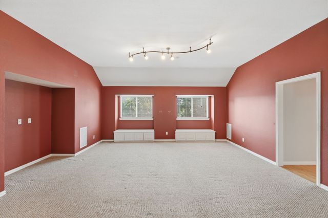 2533 Green Oak Drive, Carrollton, TX 75010
