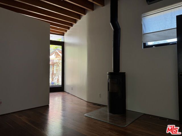 2257 Earl Street, Los Angeles, CA 90039