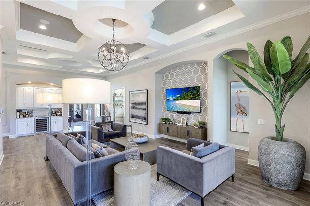 9431 Galliano TER, Naples, FL 34119