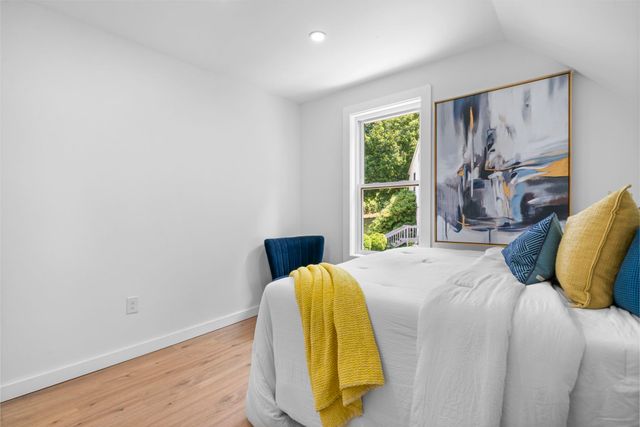 16 Spring Street, Franklin, NH 03235