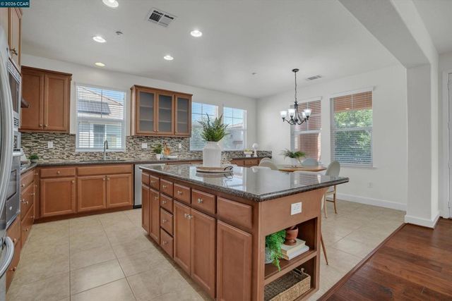 2900 Calico Cmn, Livermore, CA 94551