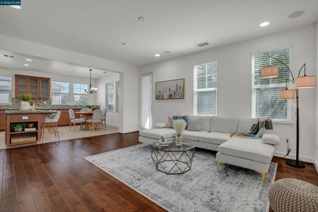 2900 Calico Cmn, Livermore, CA 94551