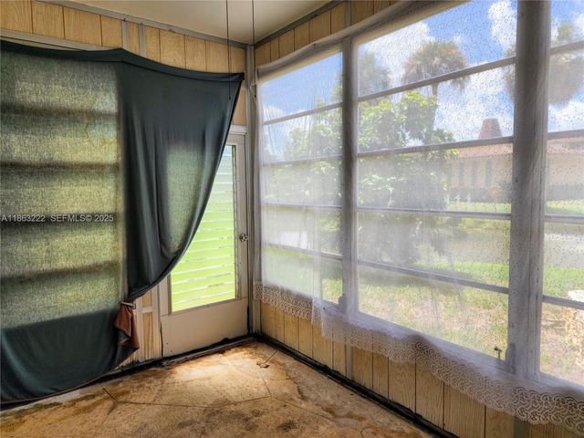 5071 W Oakland Park Boulevard 103, Lauderdale Lakes, FL 33313