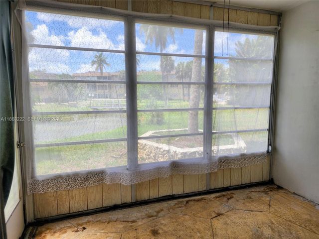 5071 W Oakland Park Boulevard 103, Lauderdale Lakes, FL 33313
