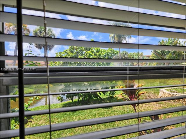 5071 W Oakland Park Boulevard 103, Lauderdale Lakes, FL 33313