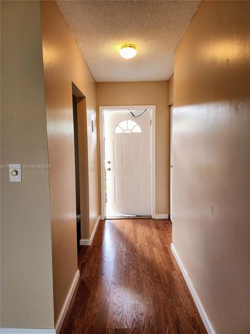5071 W Oakland Park Boulevard 103, Lauderdale Lakes, FL 33313