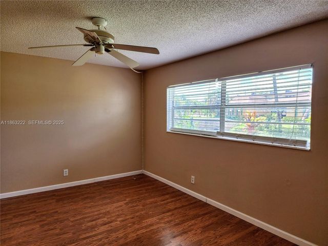 5071 W Oakland Park Boulevard 103, Lauderdale Lakes, FL 33313