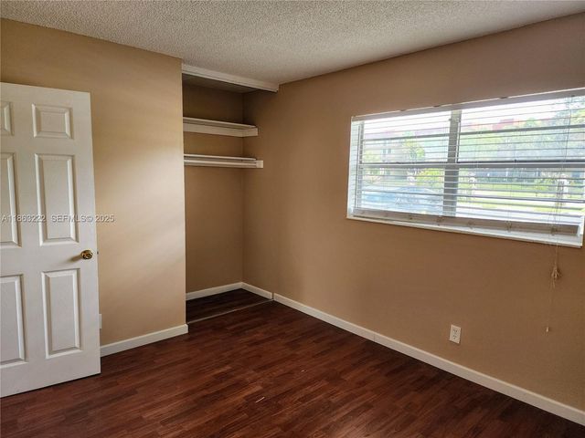 5071 W Oakland Park Boulevard 103, Lauderdale Lakes, FL 33313