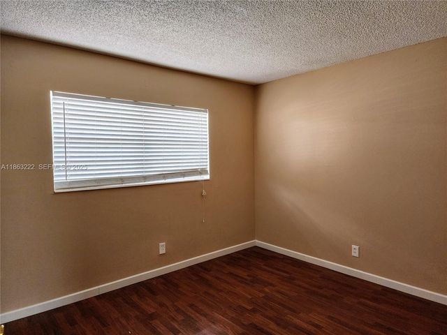 5071 W Oakland Park Boulevard 103, Lauderdale Lakes, FL 33313