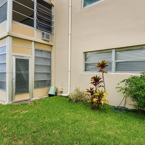 5071 W Oakland Park Boulevard 103, Lauderdale Lakes, FL 33313