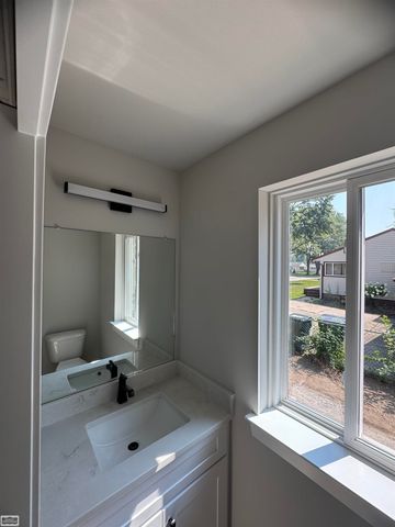 22704 Euclid Street, Saint Clair Shores, MI 48082