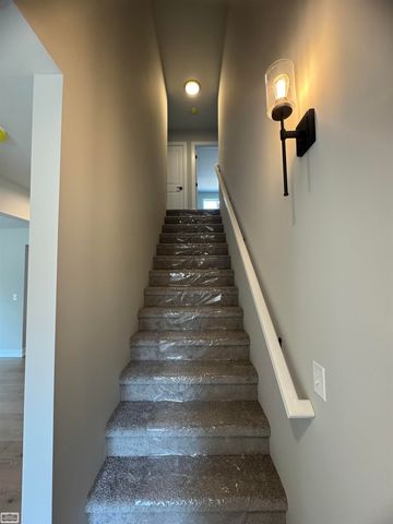 22704 Euclid Street, Saint Clair Shores, MI 48082