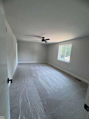 22704 Euclid Street, Saint Clair Shores, MI 48082