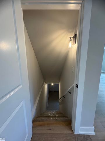 22704 Euclid Street, Saint Clair Shores, MI 48082