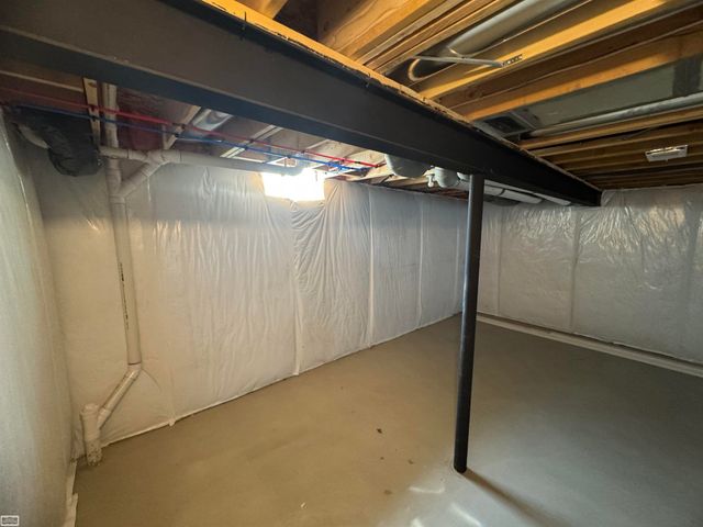 22704 Euclid Street, Saint Clair Shores, MI 48082