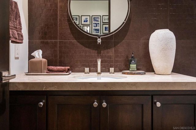 7795 Sendero Angelica, San Diego, CA 92127