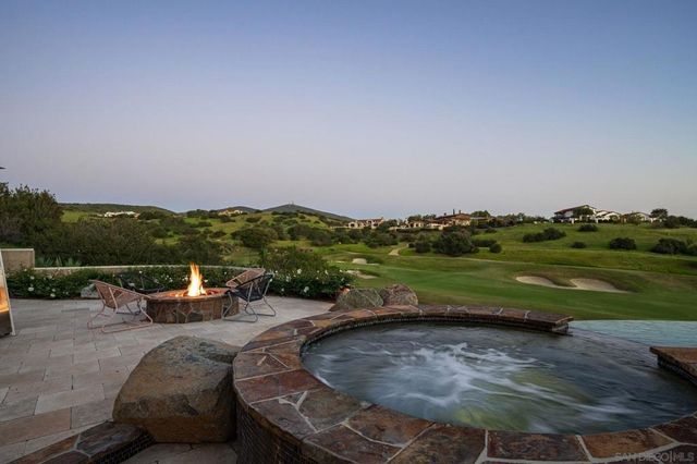 7795 Sendero Angelica, San Diego, CA 92127