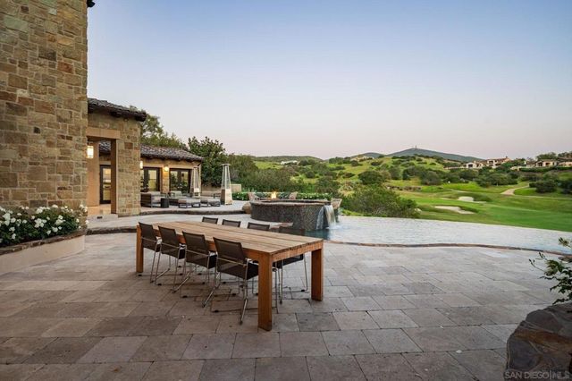 7795 Sendero Angelica, San Diego, CA 92127