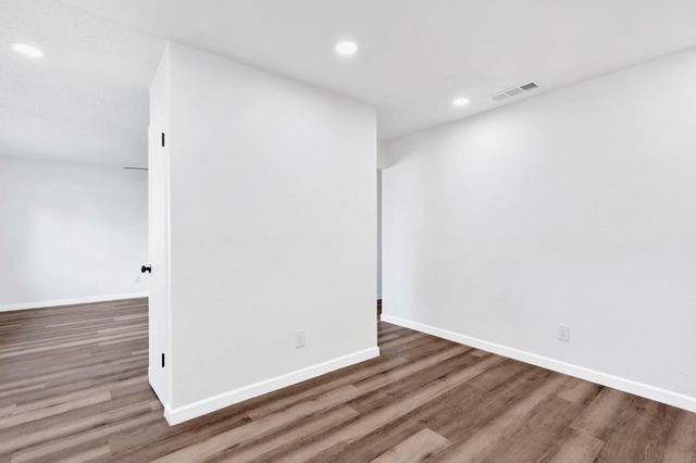 3126 W Alamos Avenue, Fresno, CA 93722
