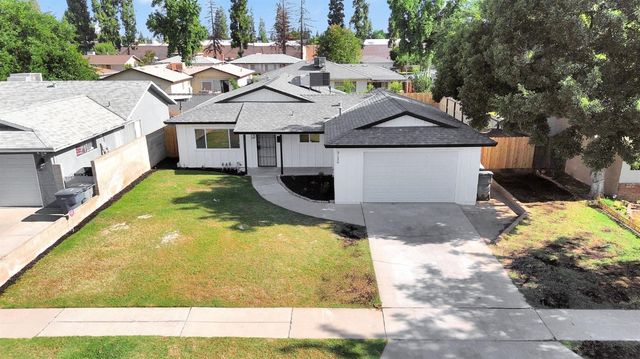3126 W Alamos Avenue, Fresno, CA 93722