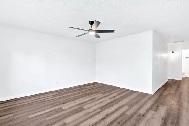 3126 W Alamos Avenue, Fresno, CA 93722