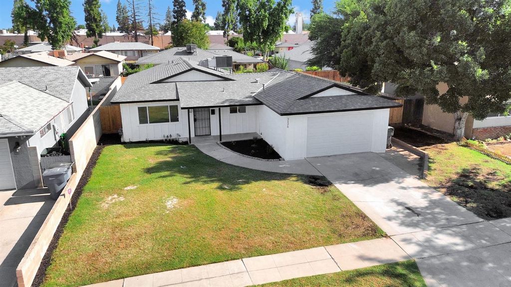 Image 34 of property listing at 3126 W Alamos Avenue, Fresno, CA 93722