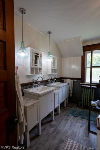 126 Clinton Street, Mount Clemens, MI 48043
