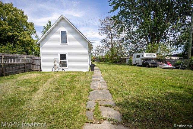 126 Clinton Street, Mount Clemens, MI 48043