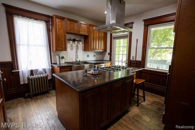 126 Clinton Street, Mount Clemens, MI 48043
