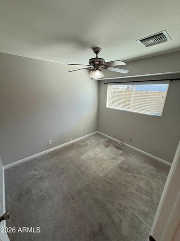 4818 W GRANDVIEW Road, Glendale, AZ 85306