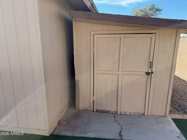 4818 W GRANDVIEW Road, Glendale, AZ 85306
