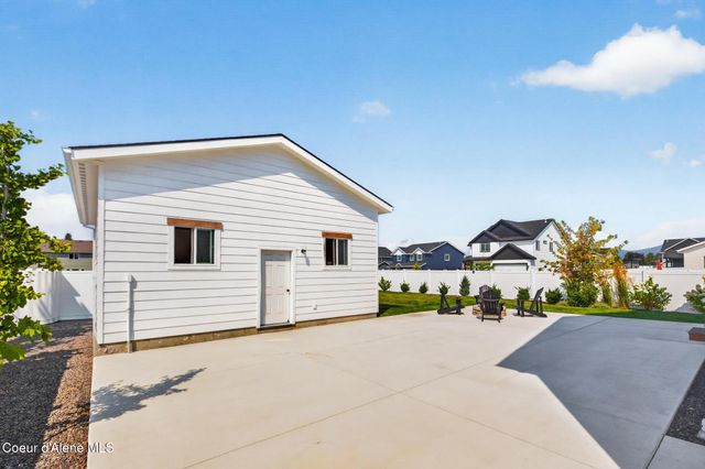 2881 N WRENLEY LN, Post Falls, ID 83854