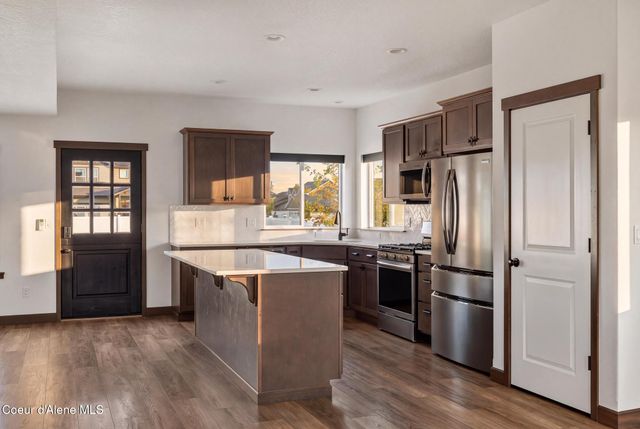2881 N WRENLEY LN, Post Falls, ID 83854
