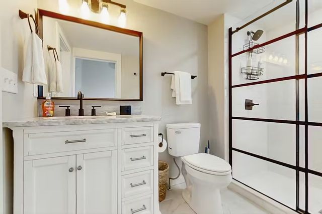 208 N 9th Street, Rogers, AR 72756