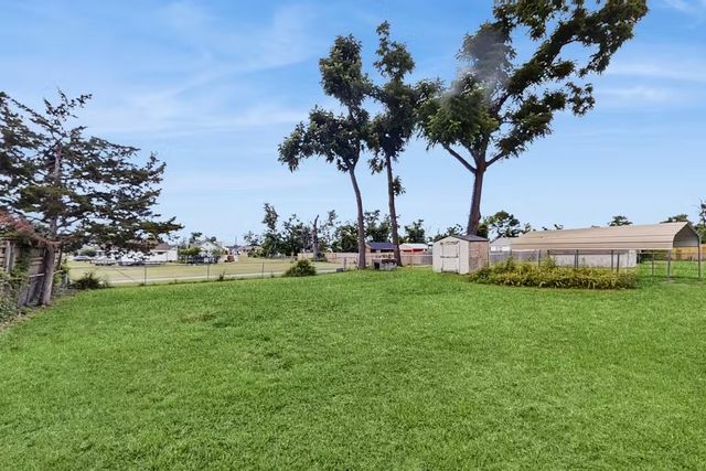 208 N 9th Street, Rogers, AR 72756