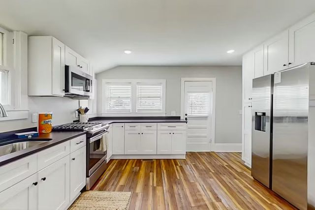 208 N 9th Street, Rogers, AR 72756