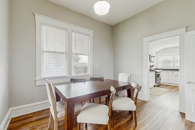 208 N 9th Street, Rogers, AR 72756