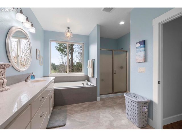 4941 G St, Washougal, WA 98671