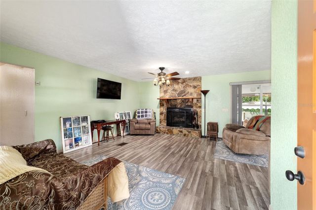 15755 SW 90TH AVENUE, Dunnellon, FL 34432