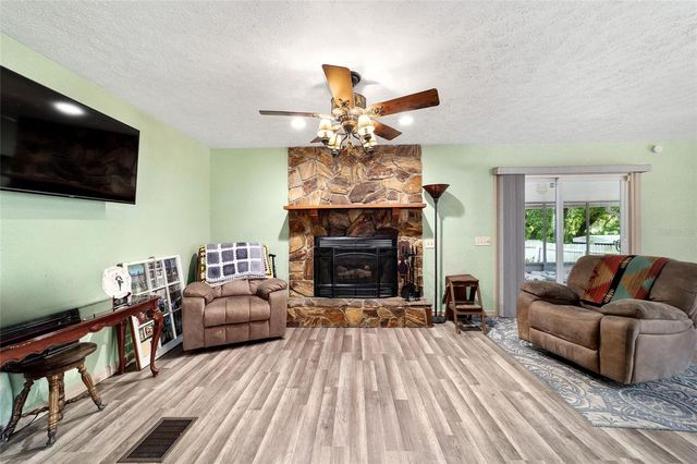 15755 SW 90TH AVENUE, Dunnellon, FL 34432