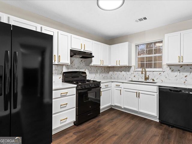 131 Turning Point, Stockbridge, GA 30281